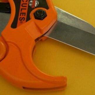 tool for cutting through pvc pipe